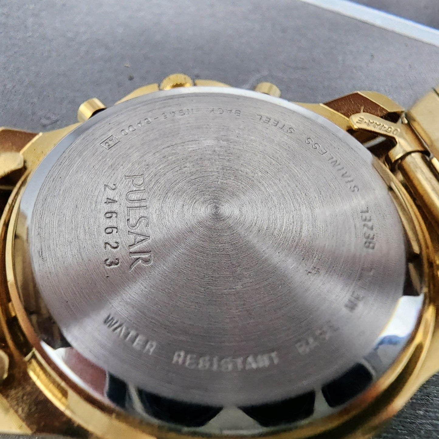 Seiko Pulsar Chronograph Watch Men 39mm Gold Dial Gold Tone Alarm Date New Batt9