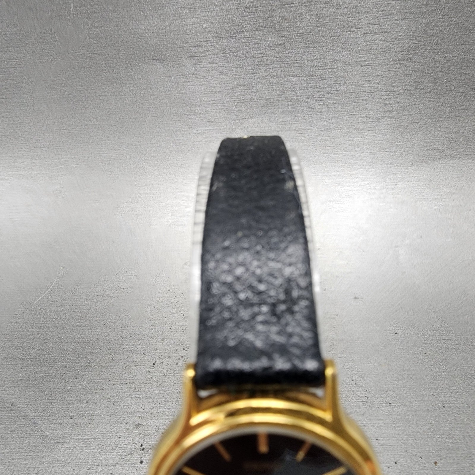 Seiko Watch Women 26mm Black Dial Gold Tone Round V7006091 New Battery B12344