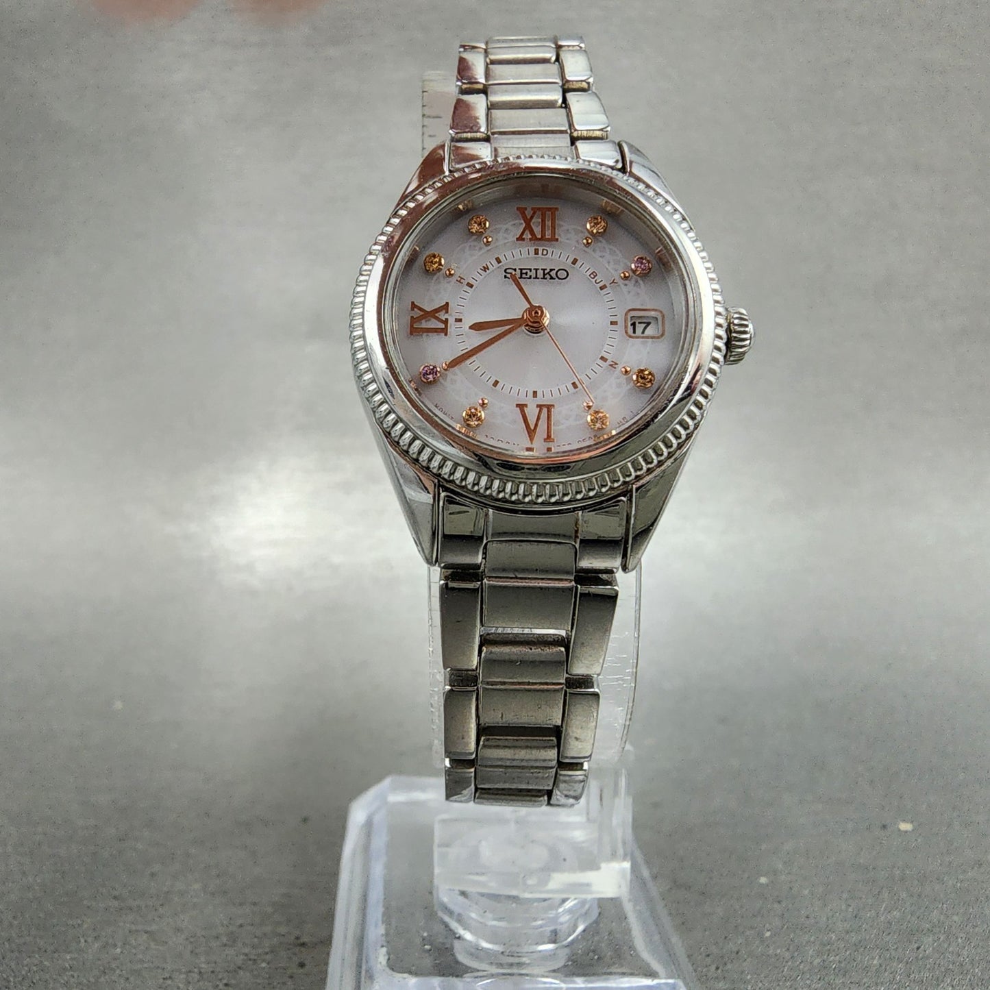 Seiko Solar Watch Women 25mm White Dial Silver Tone Date Round 1B220BZ0 Runs5
