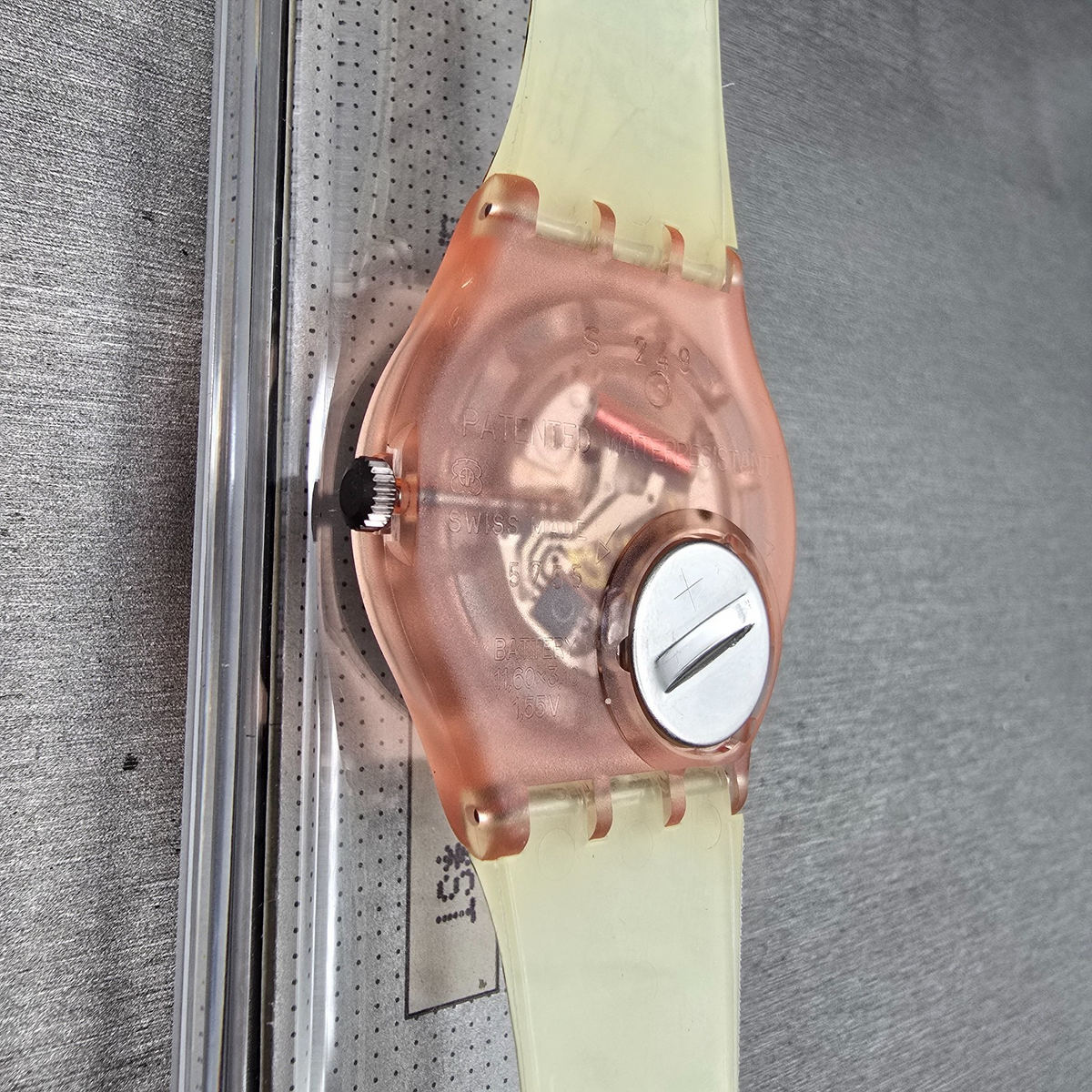 Swatch Masquerade Watch Men 34mm White Dial Pink Case GP105 New Battery NOS READ13