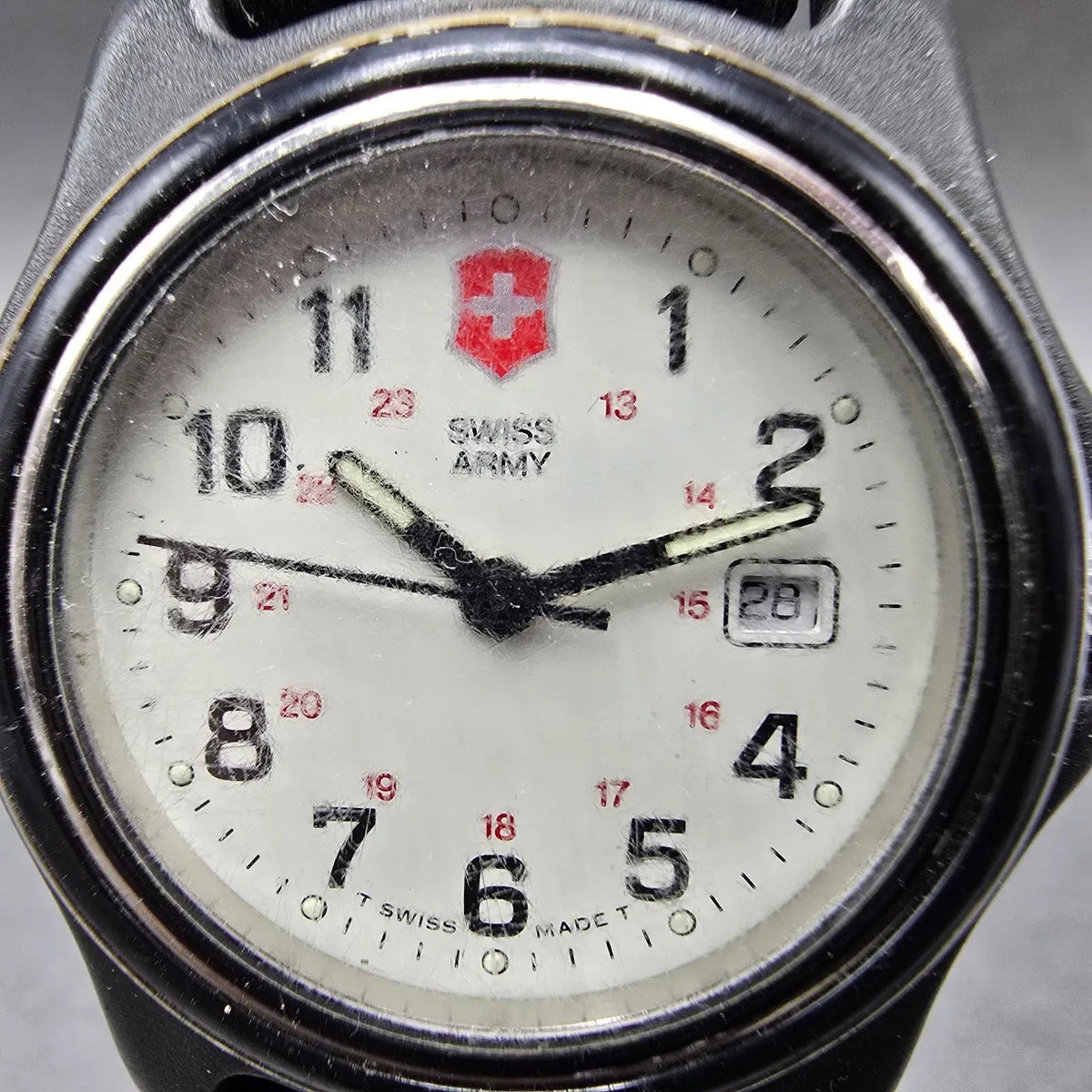 Victorinox Swiss Army Officer Watch Women 32mm White Dial Black Date PARTS VTG2
