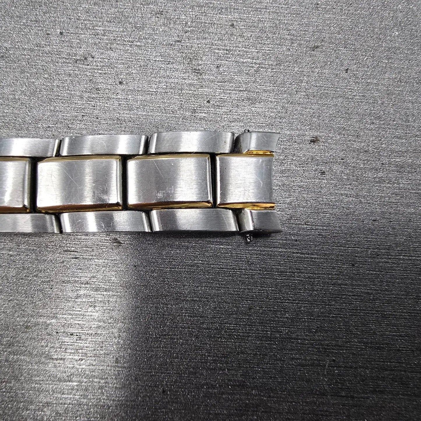 MovadoVerso Bracelet 11mm Two Tone Stainless Steel Butterfly Clasp 85-G4-8252