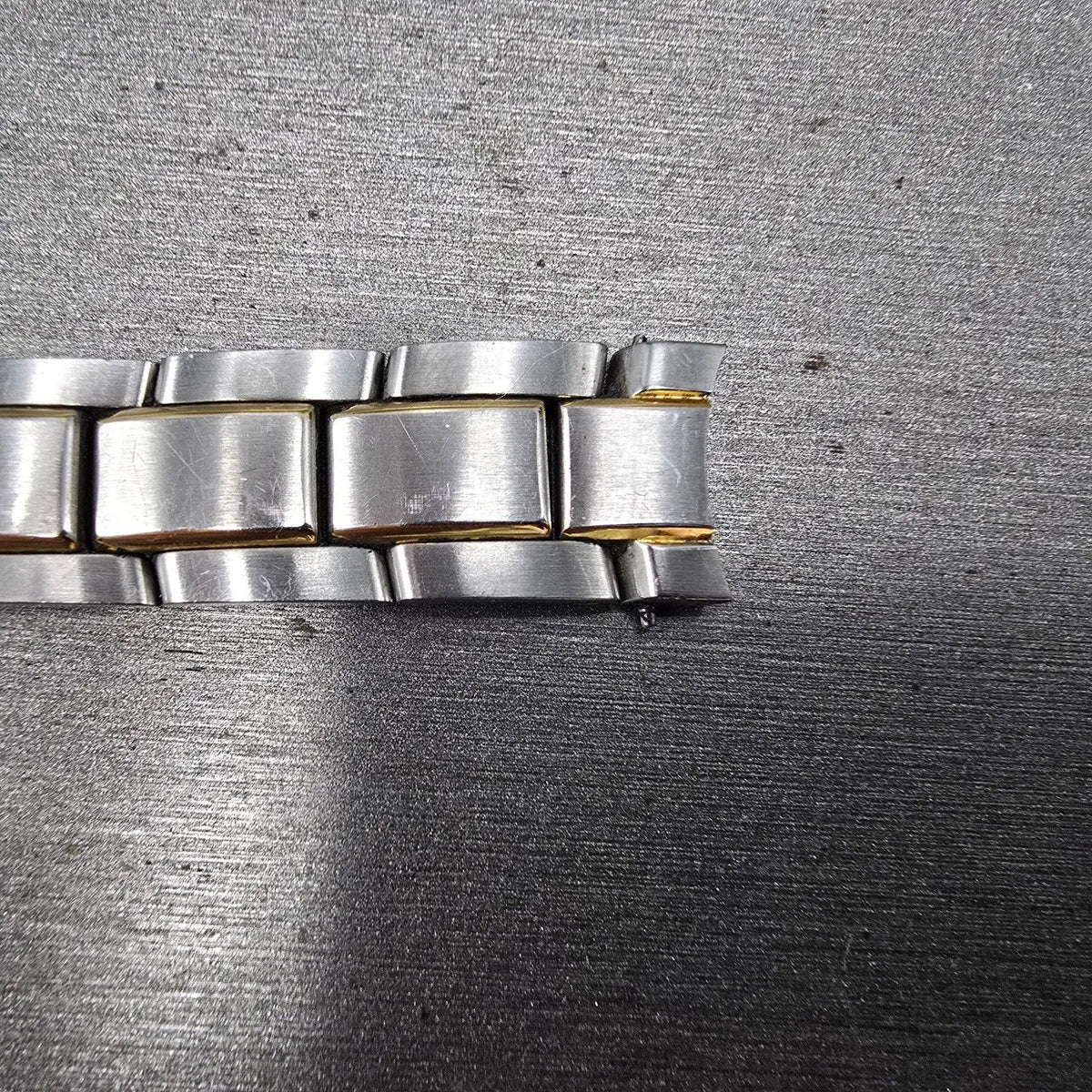 MovadoVerso Bracelet 11mm Two Tone Stainless Steel Butterfly Clasp 85-G4-8252