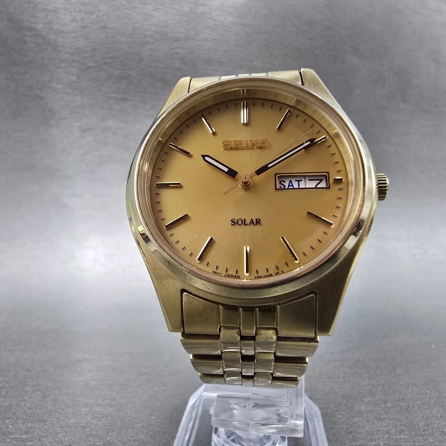 Seiko Solar Watch Men 37mm Champagne Dial Gold Tone Daydate V158-0aa0 Runs NKJWW10