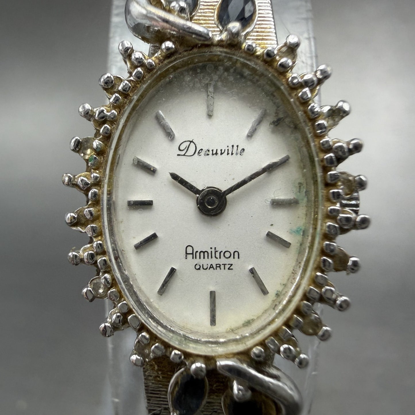 Armitron Deauville Watch Women White Dial Silver Tone Blue gems Oval PARTS2
