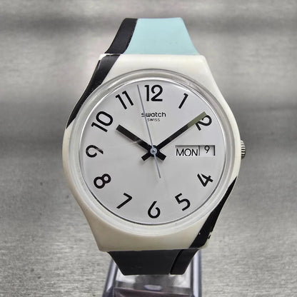 Swatch GREYTWIST Watch Men White Dial White Case Daydate Round GW711 New Battery0