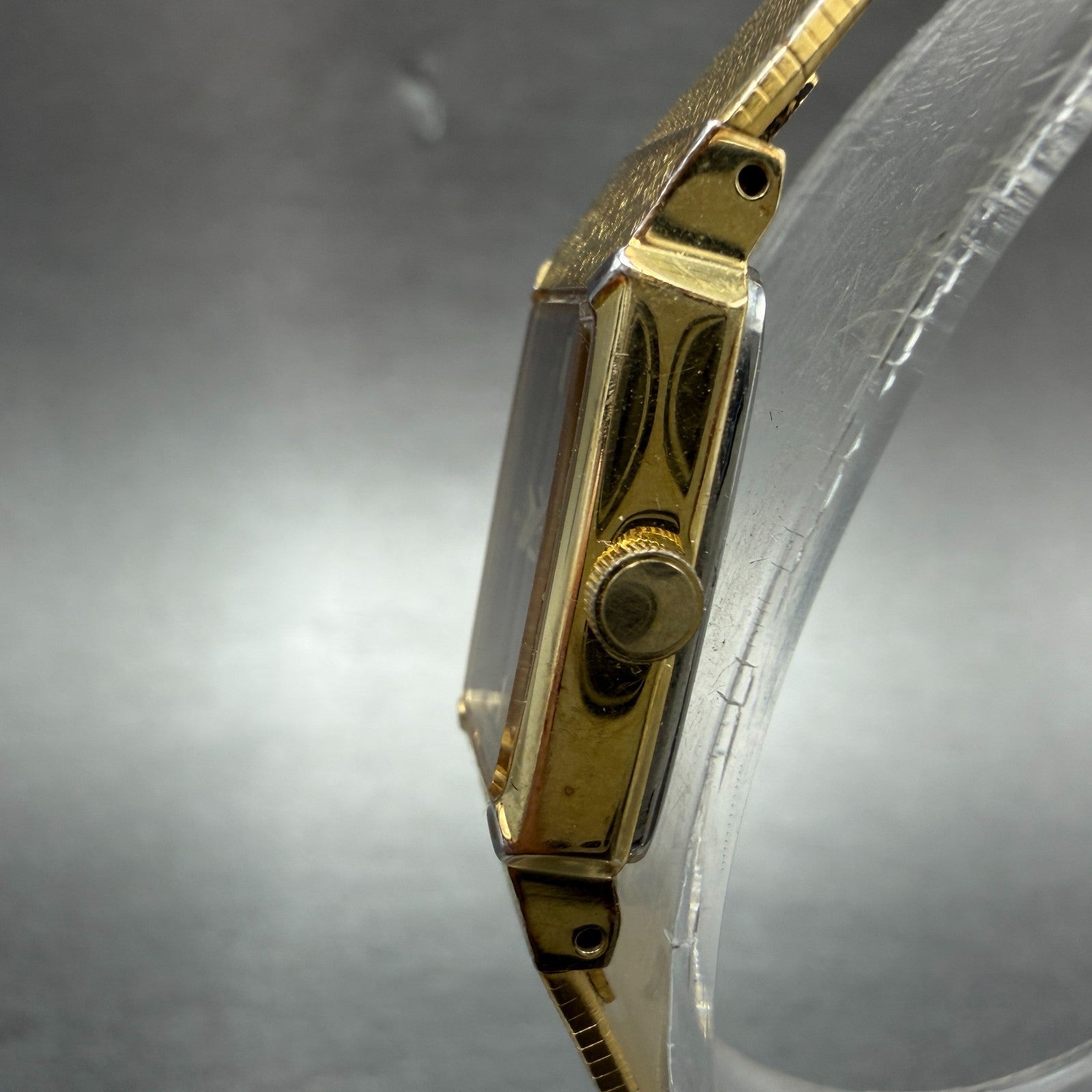 Seiko Tank Watch Women 13mm Black Dial gold Tone Rectangle 2E20-5689 New Battery2