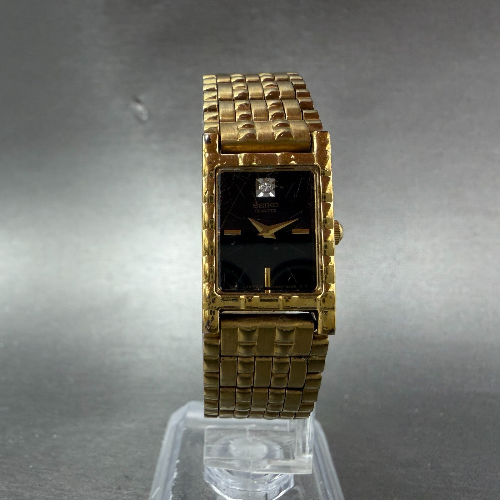 Seiko Tank Watch Women 16mm Black Dial Gold Tone Rectangle 1N00-6C09 New Battery5