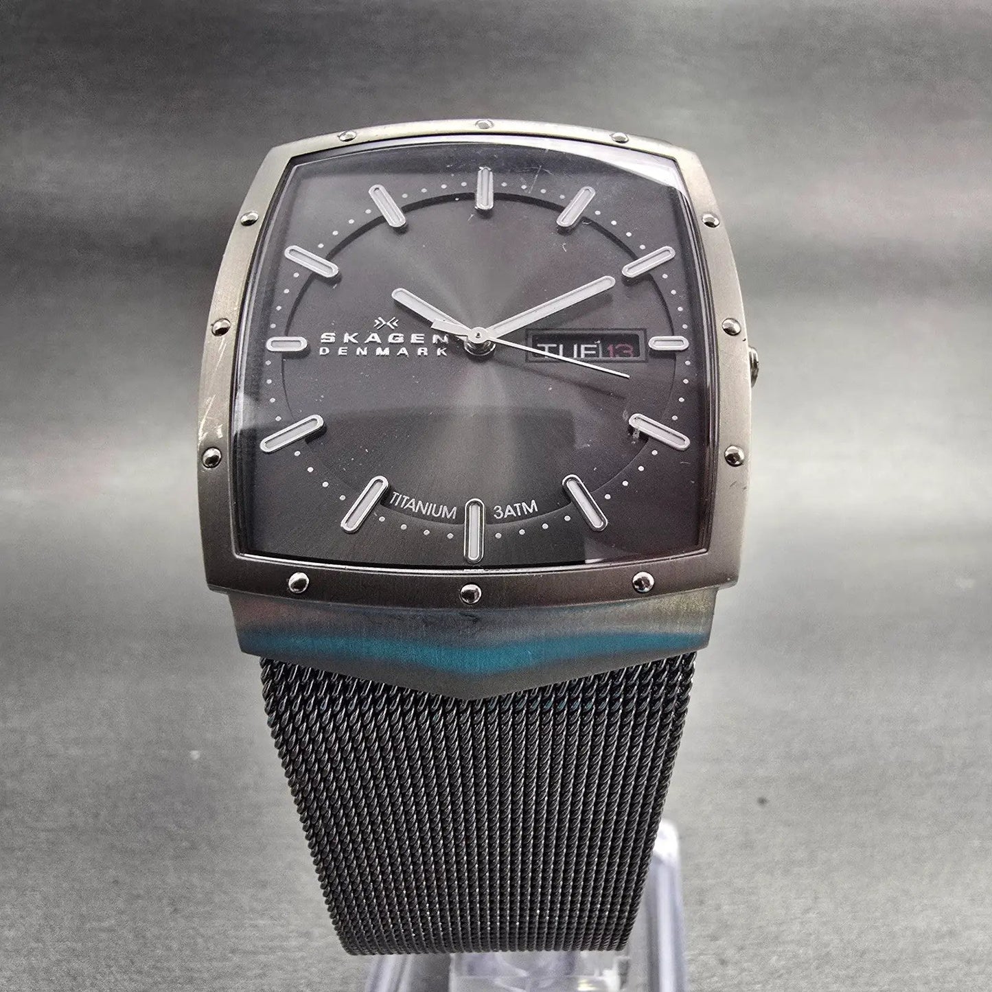 Skagen Tank Watch Men 34mm Gray Dial Titanium Daydate 396LTTM New Battery5