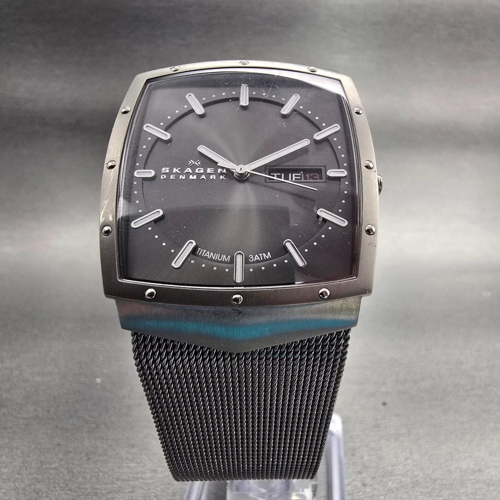 Skagen Tank Watch Men 34mm Gray Dial Titanium Daydate 396LTTM New Battery5