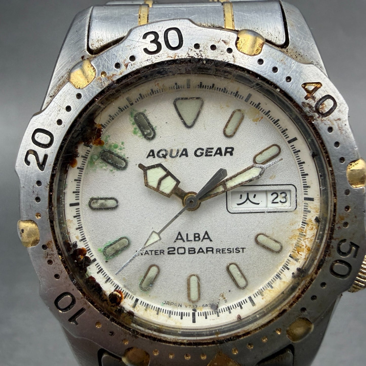 Seiko Alba Aqua Gear Watch Men 37mm Silver Dial Two Tone Daydate New Battery VTG1