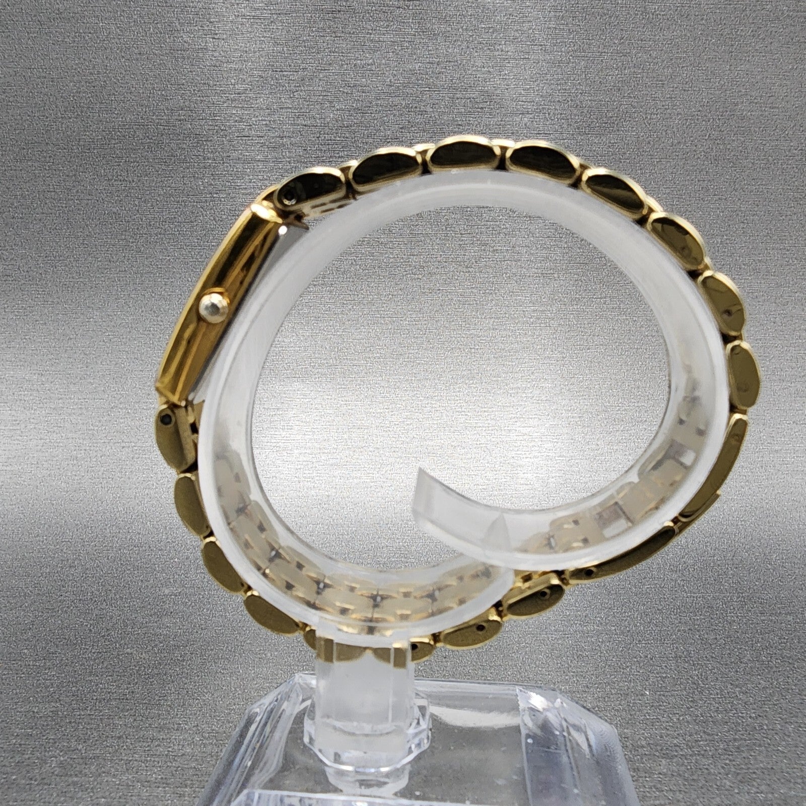 Seiko Tank Watch Women 17mm White Dial Gold Tone Rectangle 1N006B79 New Batt6