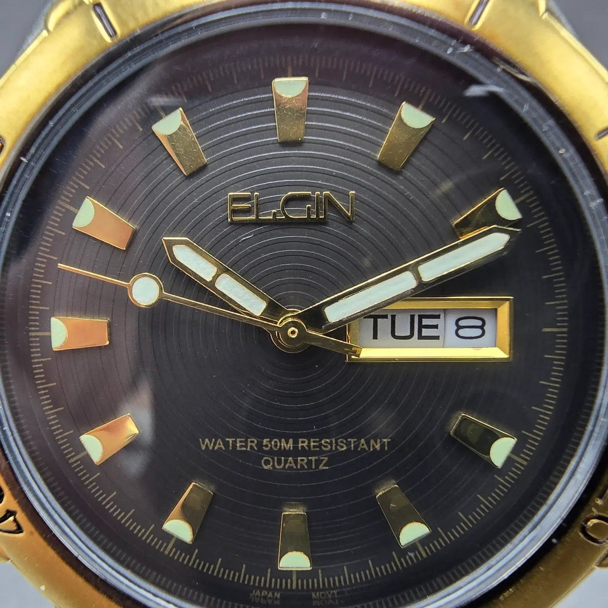 Elgin Dive Watch Men 40mm White Dial Black & Gold Tone Daydate Round New Battery1