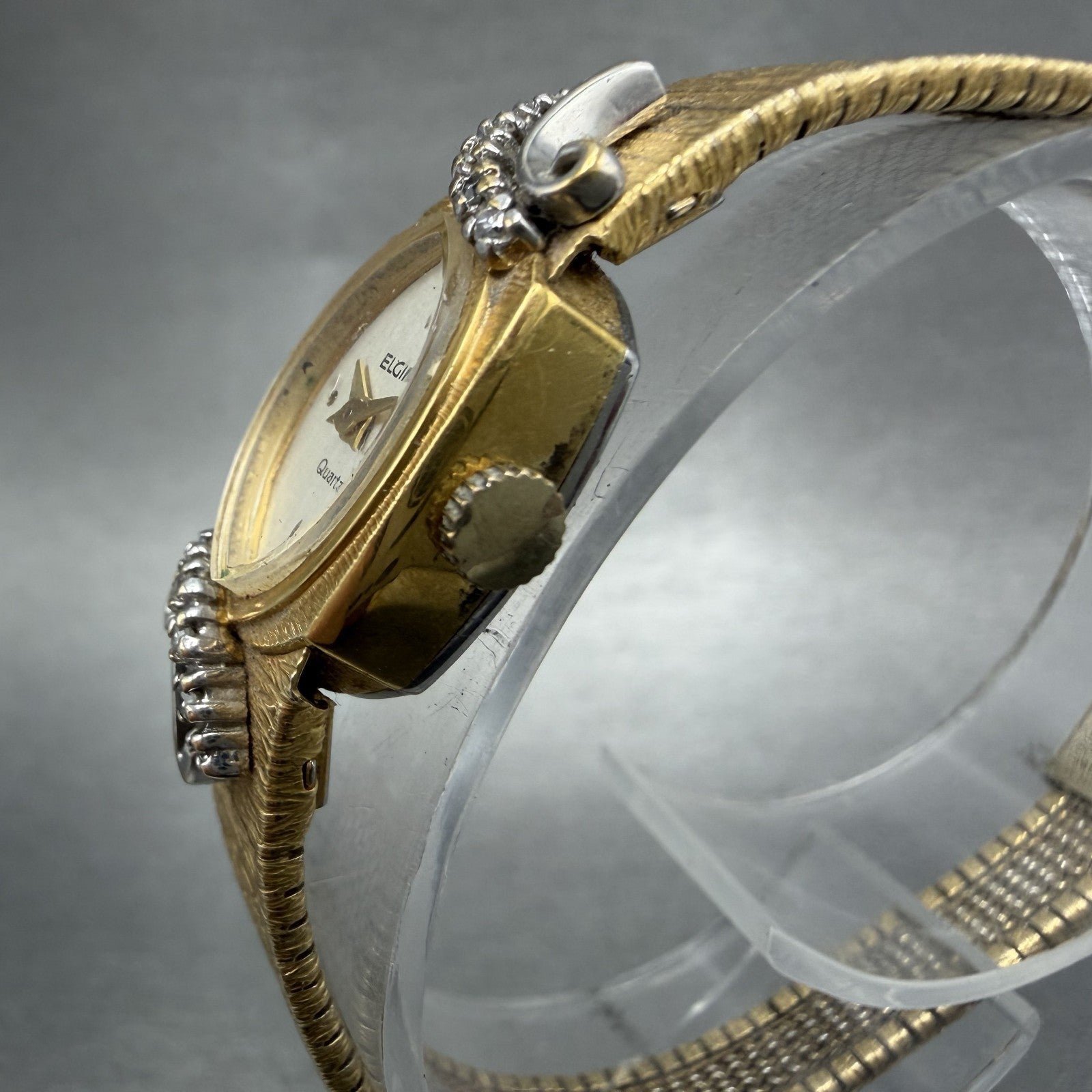 Elgin Watch Women 14mm Silver Dial Gold Tone Oval Diamond Accents New Battery2