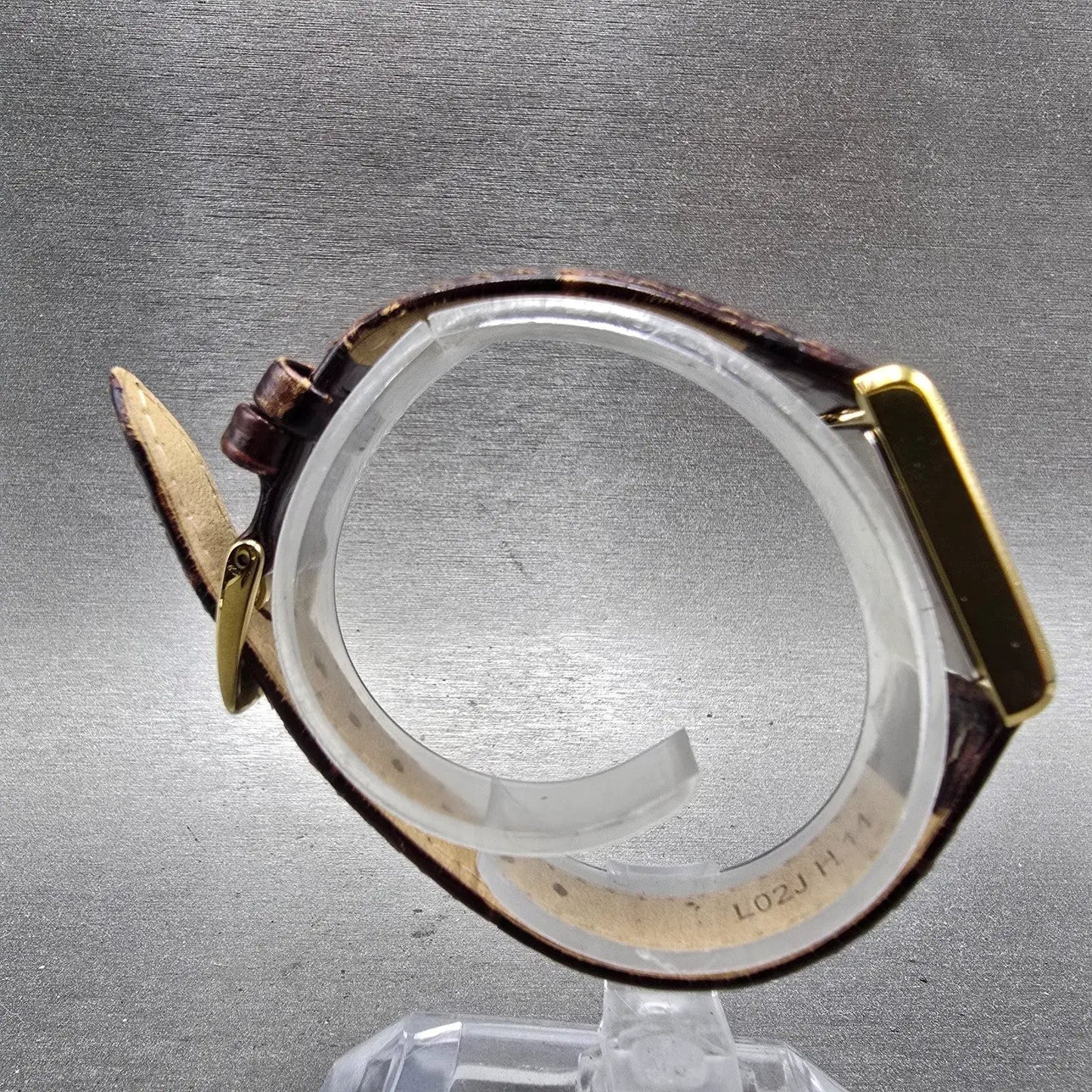Seiko Solar Tank Watch Women 18mm Champagne Dial Gold Tone V115-0BD0 Runs8