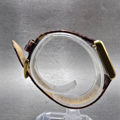 Seiko Solar Tank Watch Women 18mm Champagne Dial Gold Tone V115-0BD0 Runs8