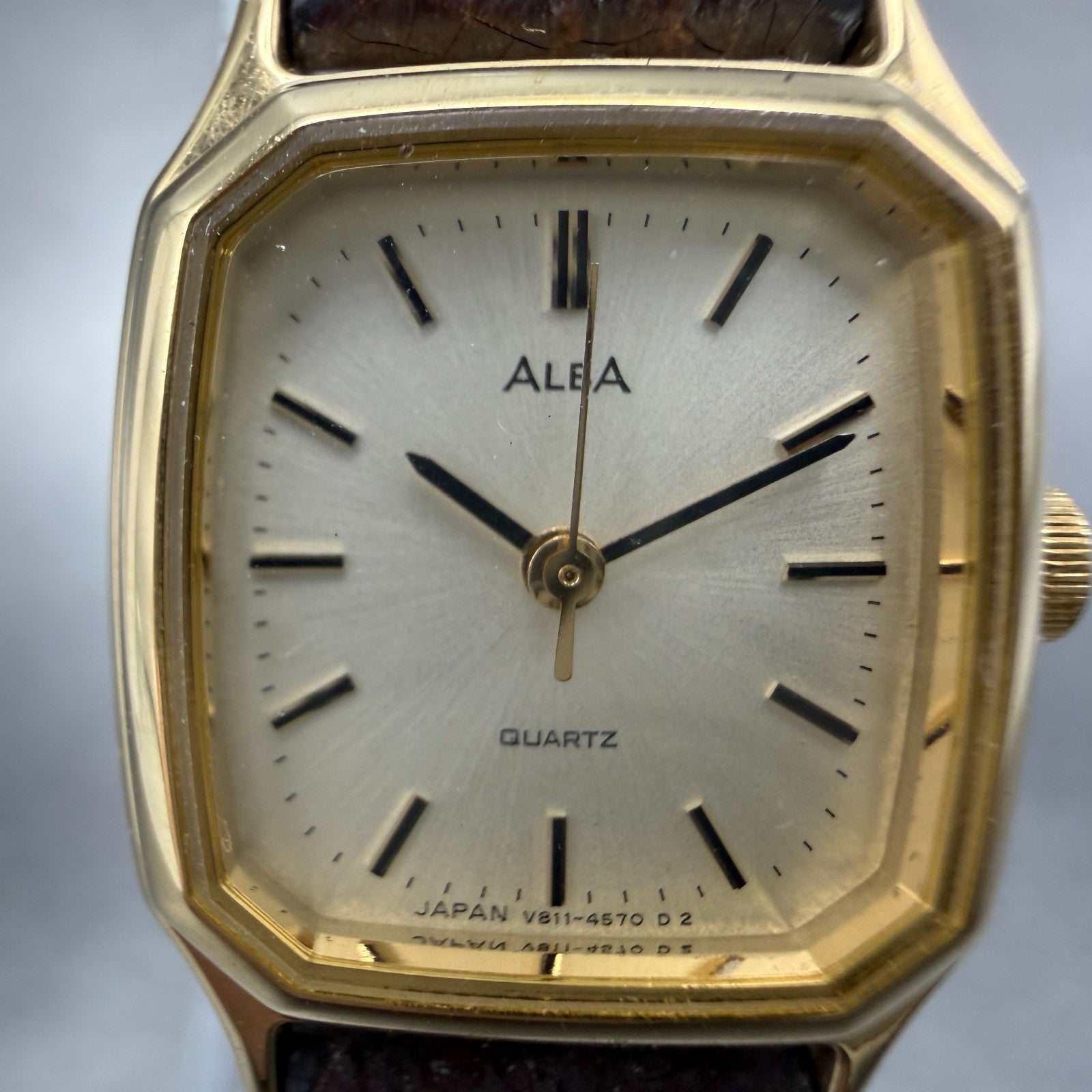Seiko Alba Tank Watch Women 20mm Champagne Dial Gold Tone V811-5310 New Battery1