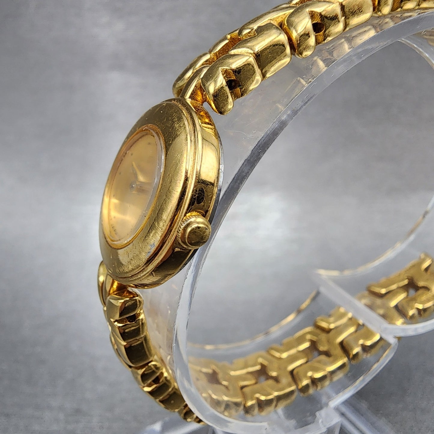 Seiko Watch Women 20mm Champagne Dial Gold Tone Round 1n001c70 New Battery2
