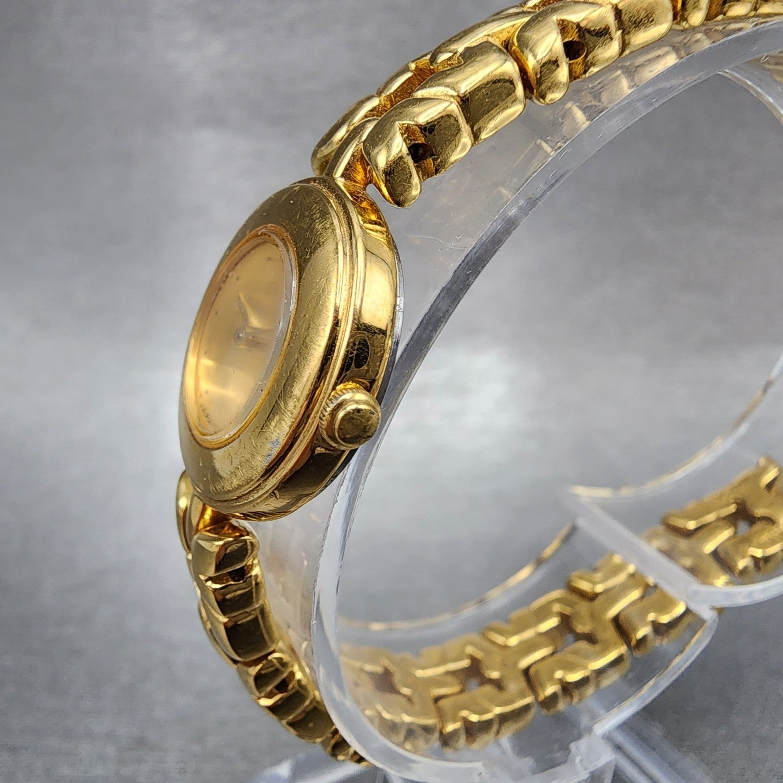 Seiko Watch Women 20mm Champagne Dial Gold Tone Round 1n001c70 New Battery2