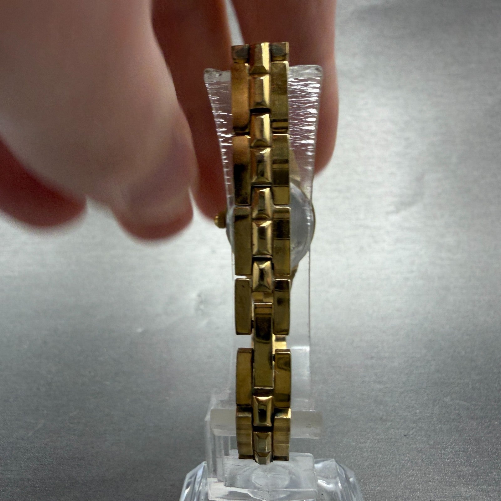 Elgin II Watch Women 17mm MOP Dial Gold Tone Oval ELL14 New Battery Crystals7