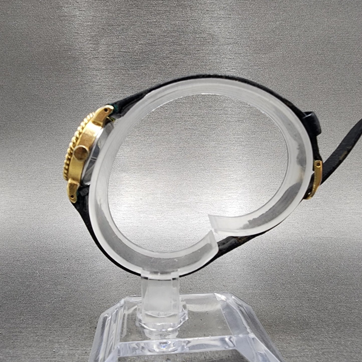 Seiko Watch Women 20mm Black Dial Gold Tone Oval 165199 New Battery8