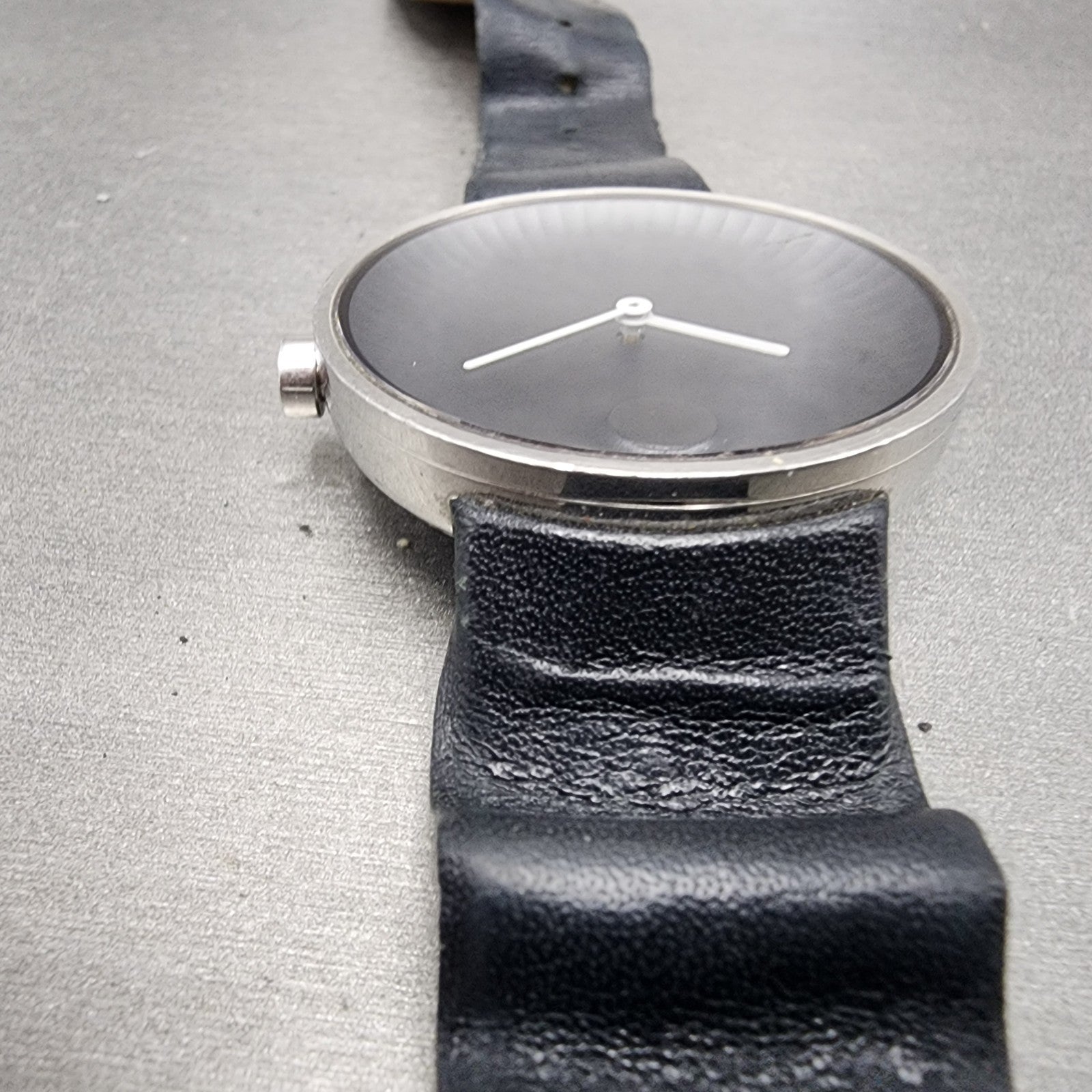 Movado Edge Watch Men 40mm Black Dial Silver Tone Round MO.02.1.14.6186 READ!!!4