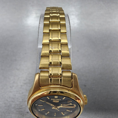 Seiko 5 Watch Women 25mm Black Dial Gold Tone Daydate Round 42060720 Runs4