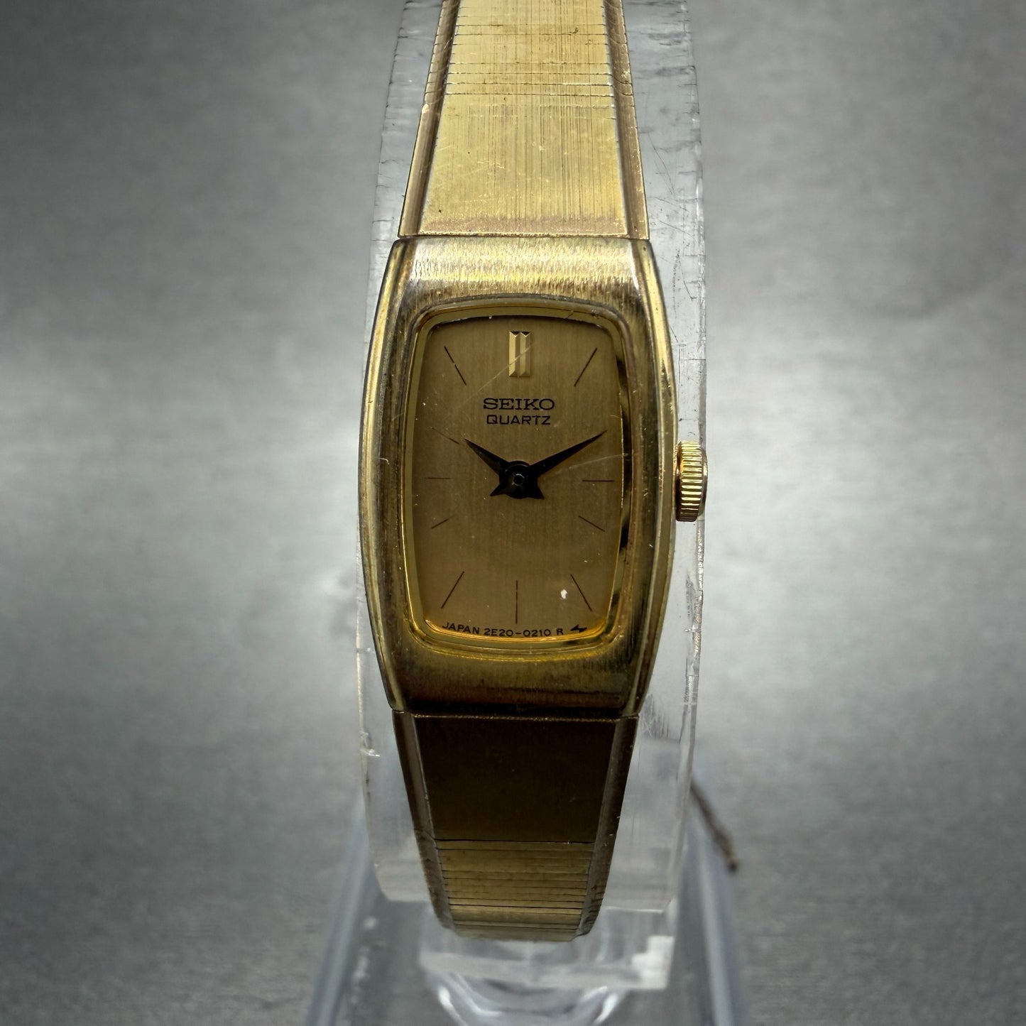 Seiko Tank Watch Women 13mm Champagne Dial Gold Tone Rectangle 2e20-5139 NewBat50