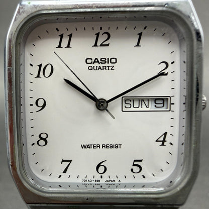 Casio MQ-518 Watch Men 30mm Silver Dial Silver Tone Rectangle Daydate New Batt R1