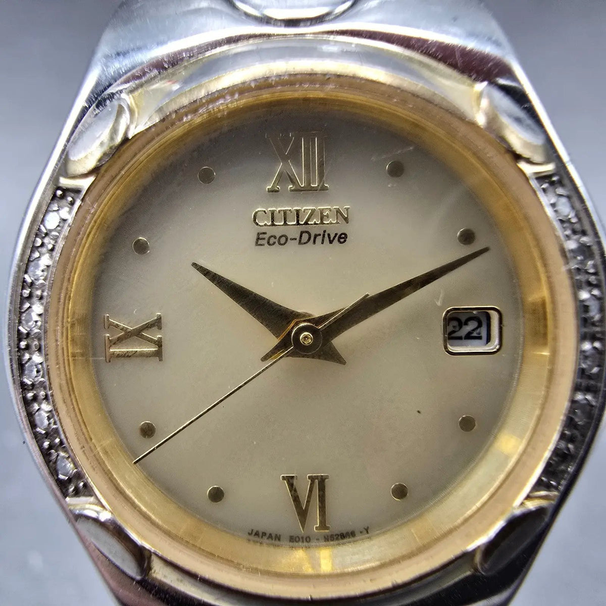 Citizen Eco-Drive Watch Women 25mm Cream Dial Two Tone Date Diamonds Runs JP1
