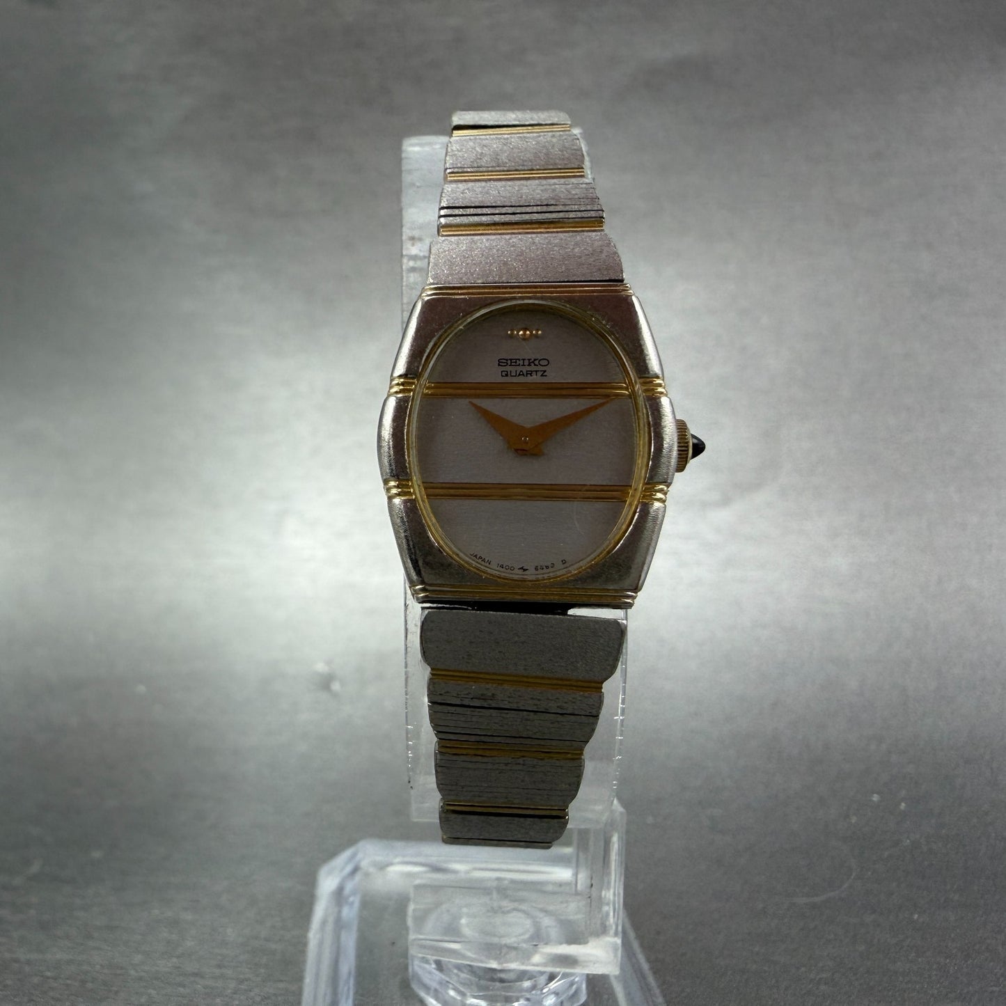 Seiko Watch Women 19mm Silver Dial Two Tone Oval Vintage 1400-8519 New Battey5