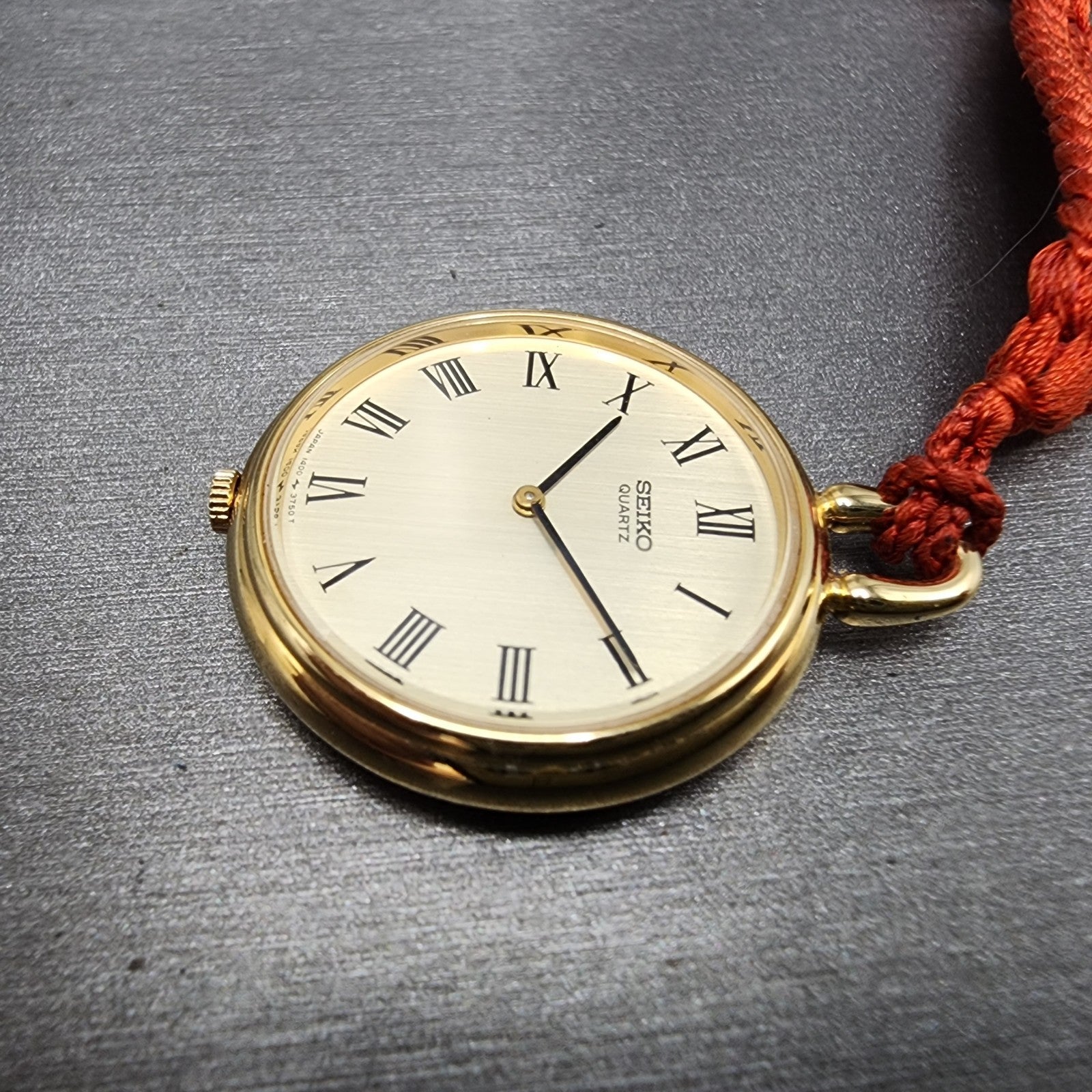 Seiko Pocket Watch Women 27mm Champagne Dial Gold Tone 14000800 New Battery3