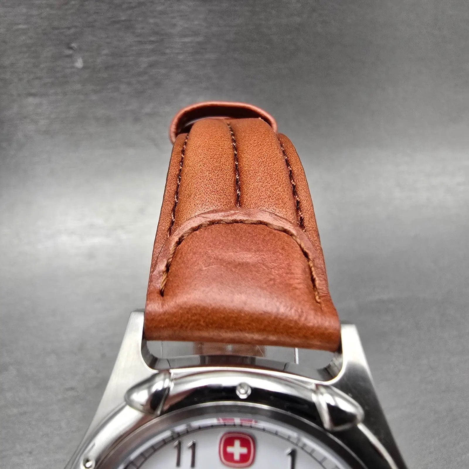 Wenger Watch Men 36mm White Dial Stainless Steel Date 095.0695 New Battery GNB4