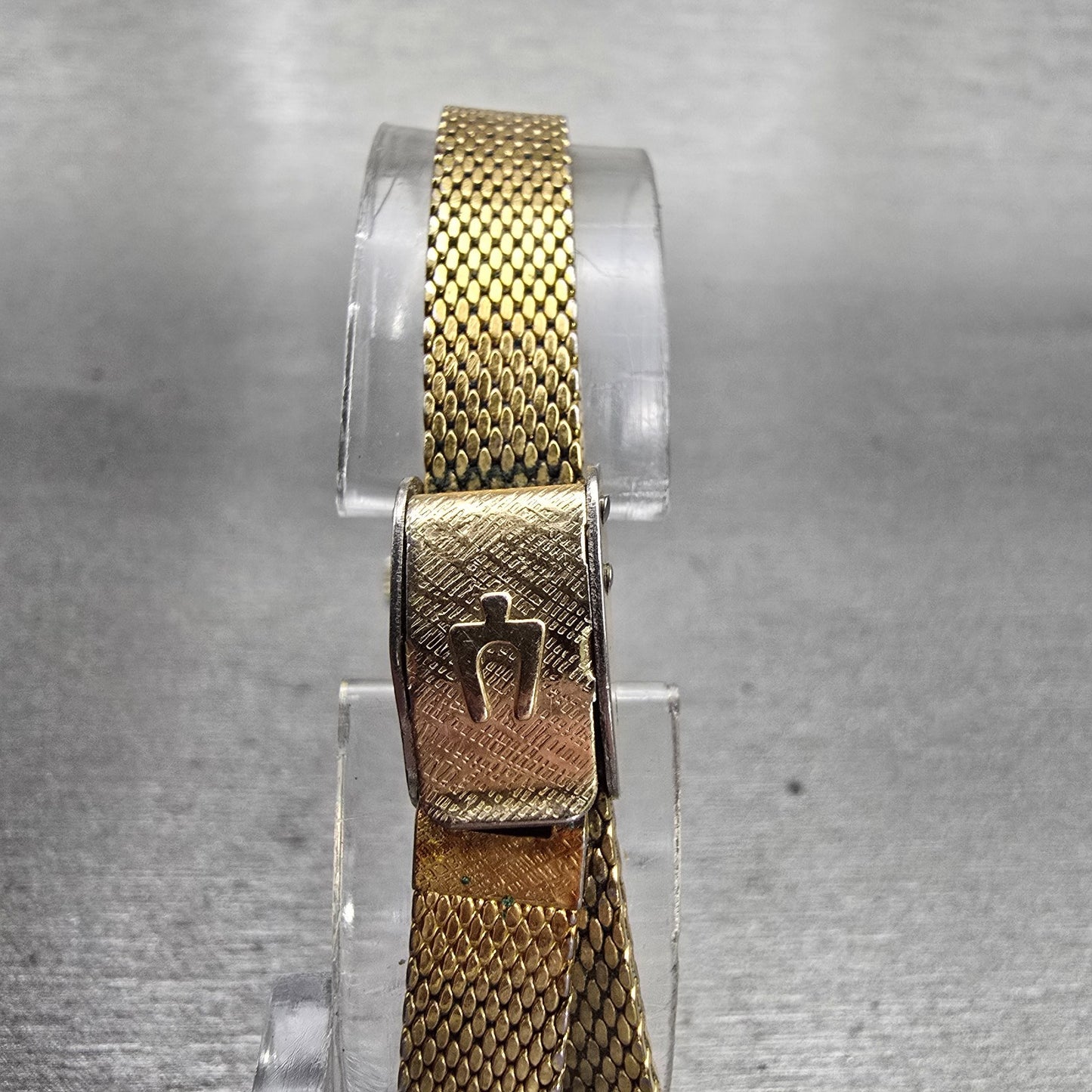Bulova Watch Women 17mm Green Dial Gold Tone Oval Manual Wind Runs Vintage7