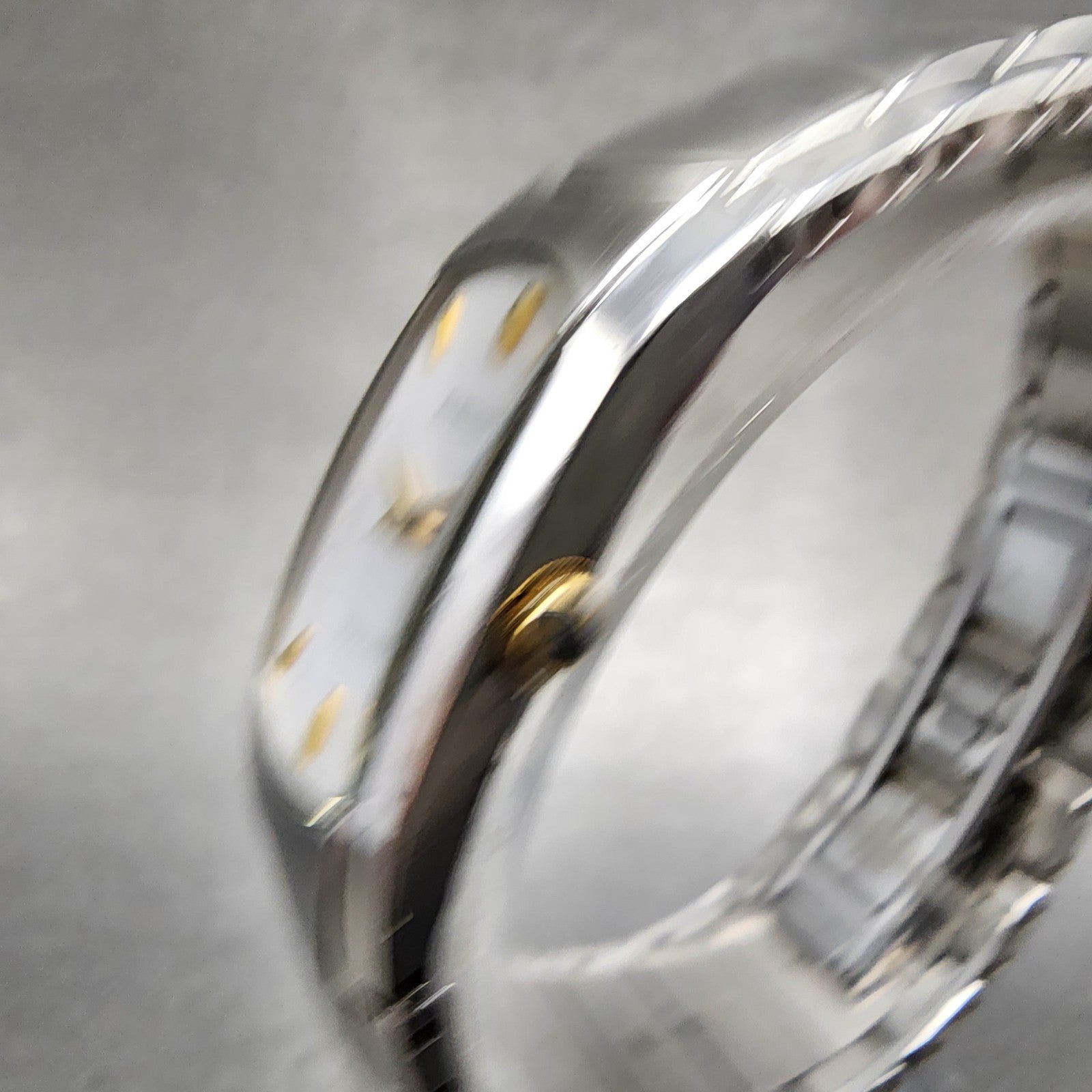 Seiko Vivace Watch Women 18mm Silver Dial Silver Tone 1n006k70 New Battery2
