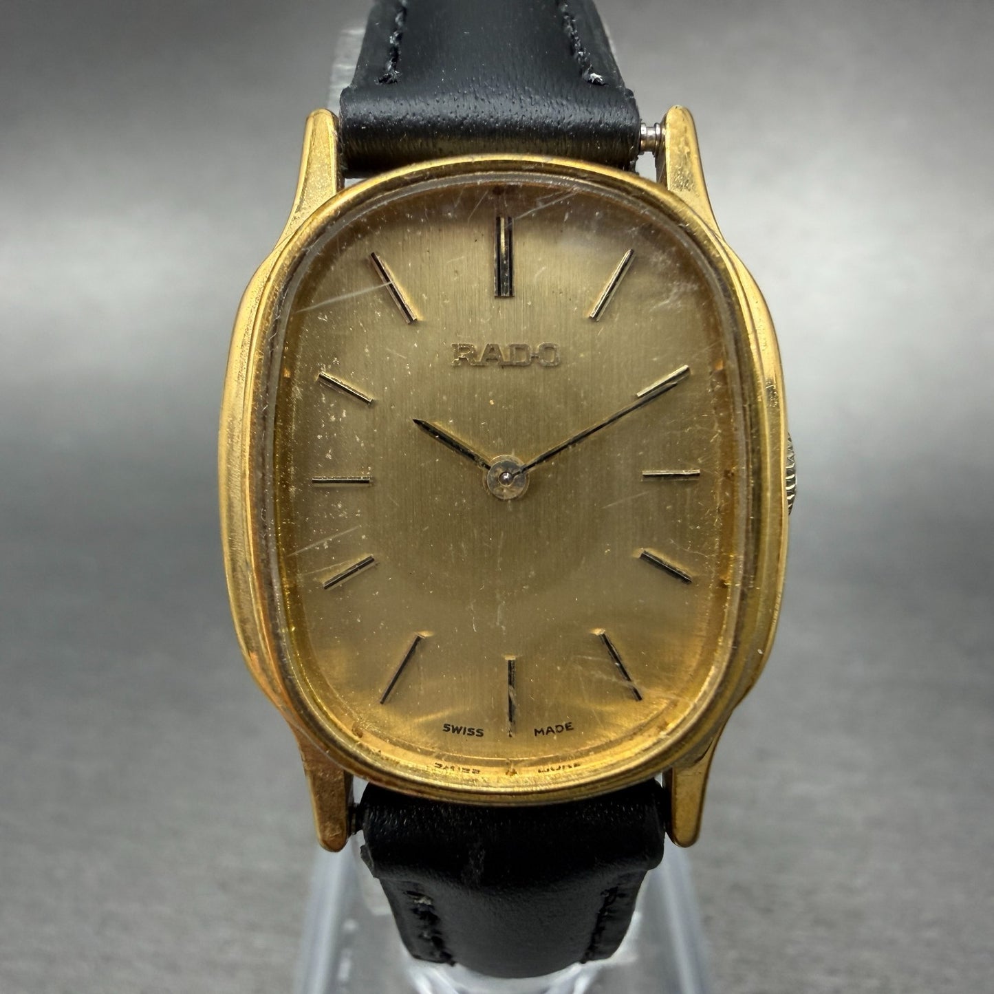 Rado Watch Women 22mm Gold Dial Gold Tone Oval Manual Wind Runs VTG 322.7881.20