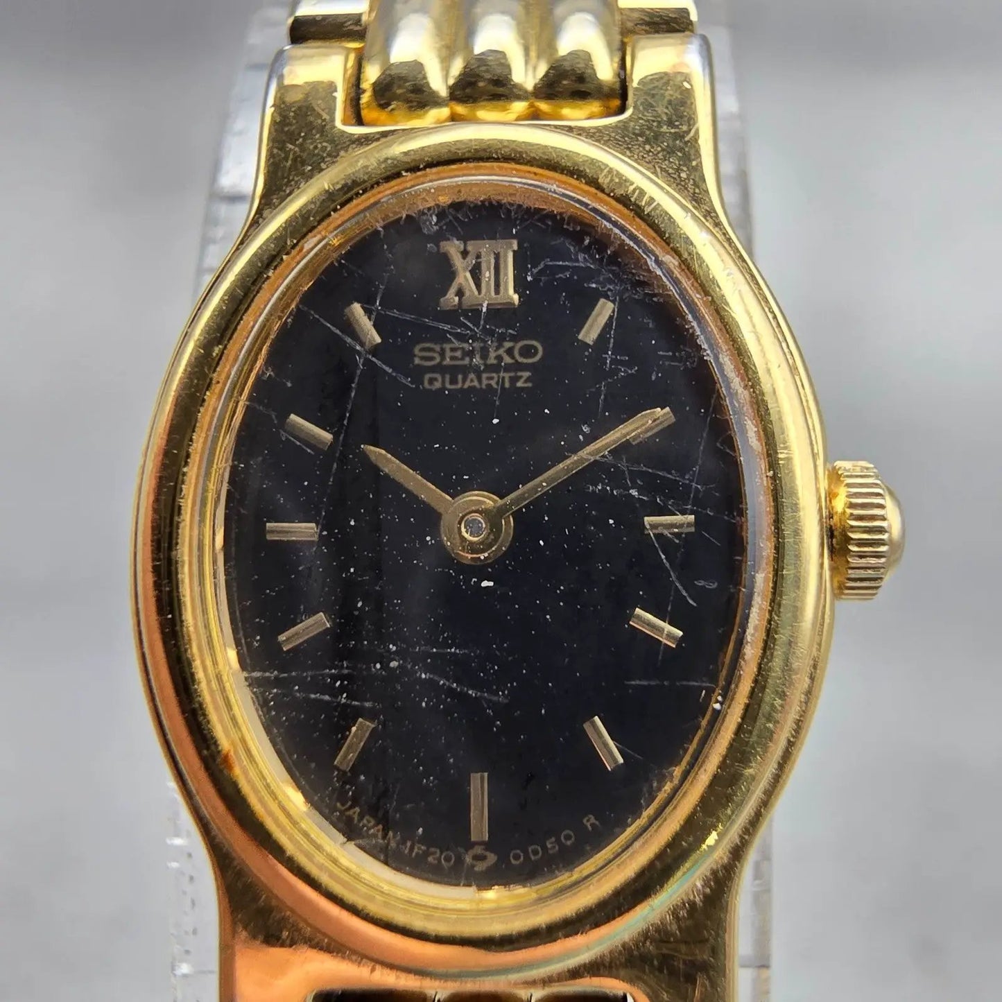 Seiko Watch Women 15mm Black Dial Gold Tone Oval 1F20-5B99 New Battery Vintage1