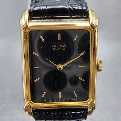 Seiko Tank Watch Women 19mm Black Dial Gold Tone Rectangle 4N005101 New Battery1