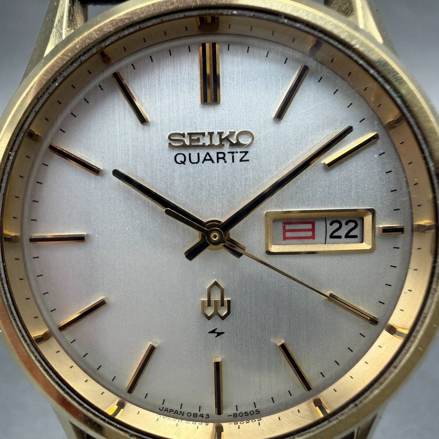 Seiko Watch Men 36mm Silver Dial Gold Tone Round Daydate 0843-8051 New Battery1