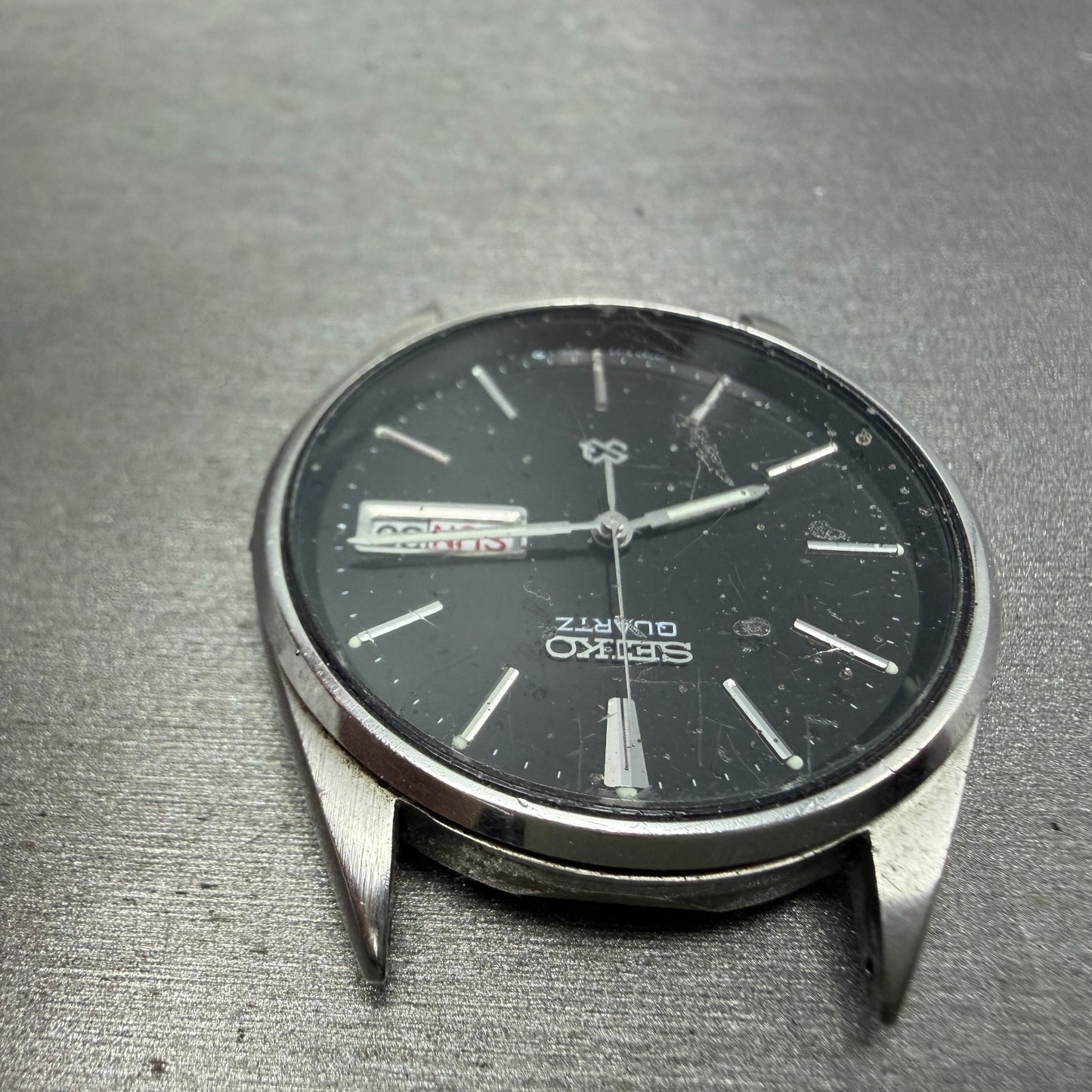 Seiko SQ Watch Men 34mm Black Dial Silver Tone Daydate Round 8123-800A PARTS5