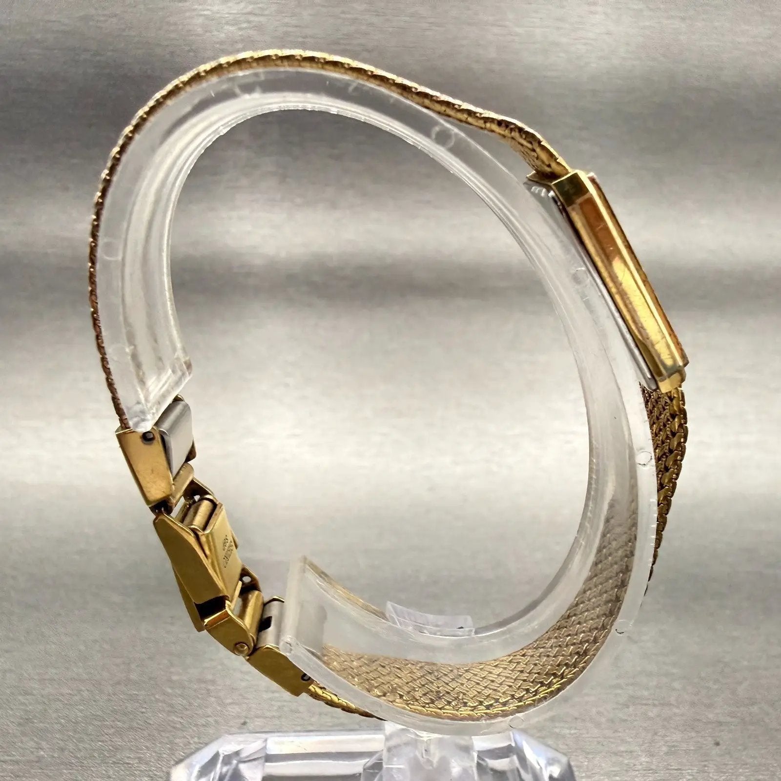 Seiko Exceline Watch Women 14mm Gold Dial Gold Tone Rectangle 8420-6540 New Batt8