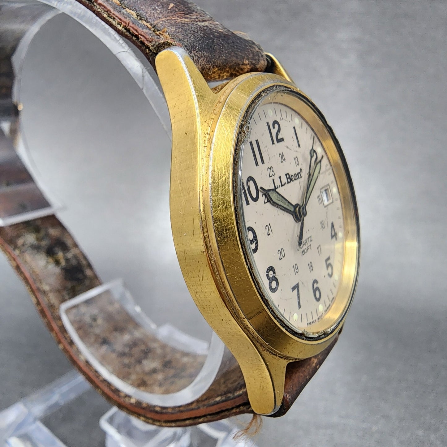 LL Bean Field Watch Men 34mm Gray Dial Gold Tone Date Round New Battery A12 VTG4
