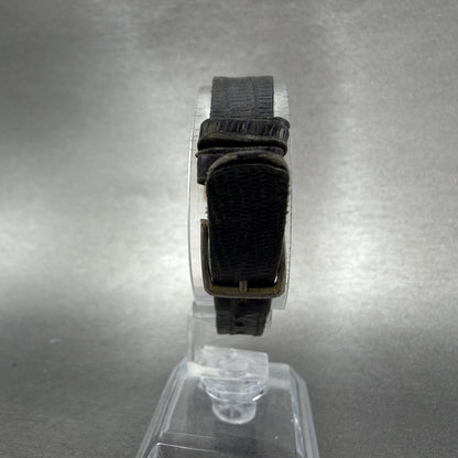 Seiko Tank Watch Women 18mm Champagne Dial Gold Tone 2Y00-5479 New Battery7