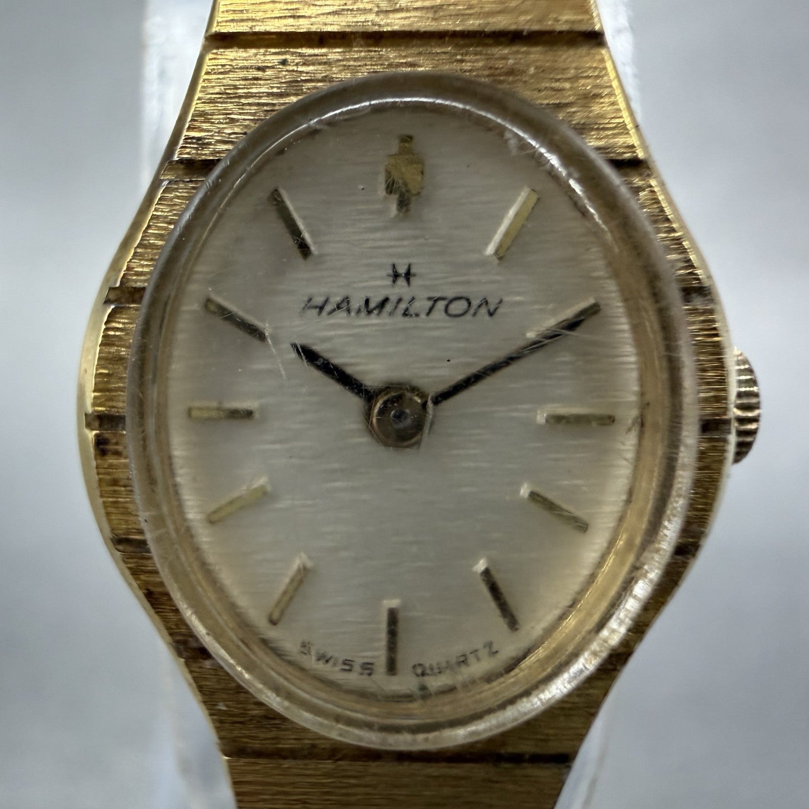 Hamilton Watch Women 16mm White Dial Gold Tone Oval New Battery Vintage1