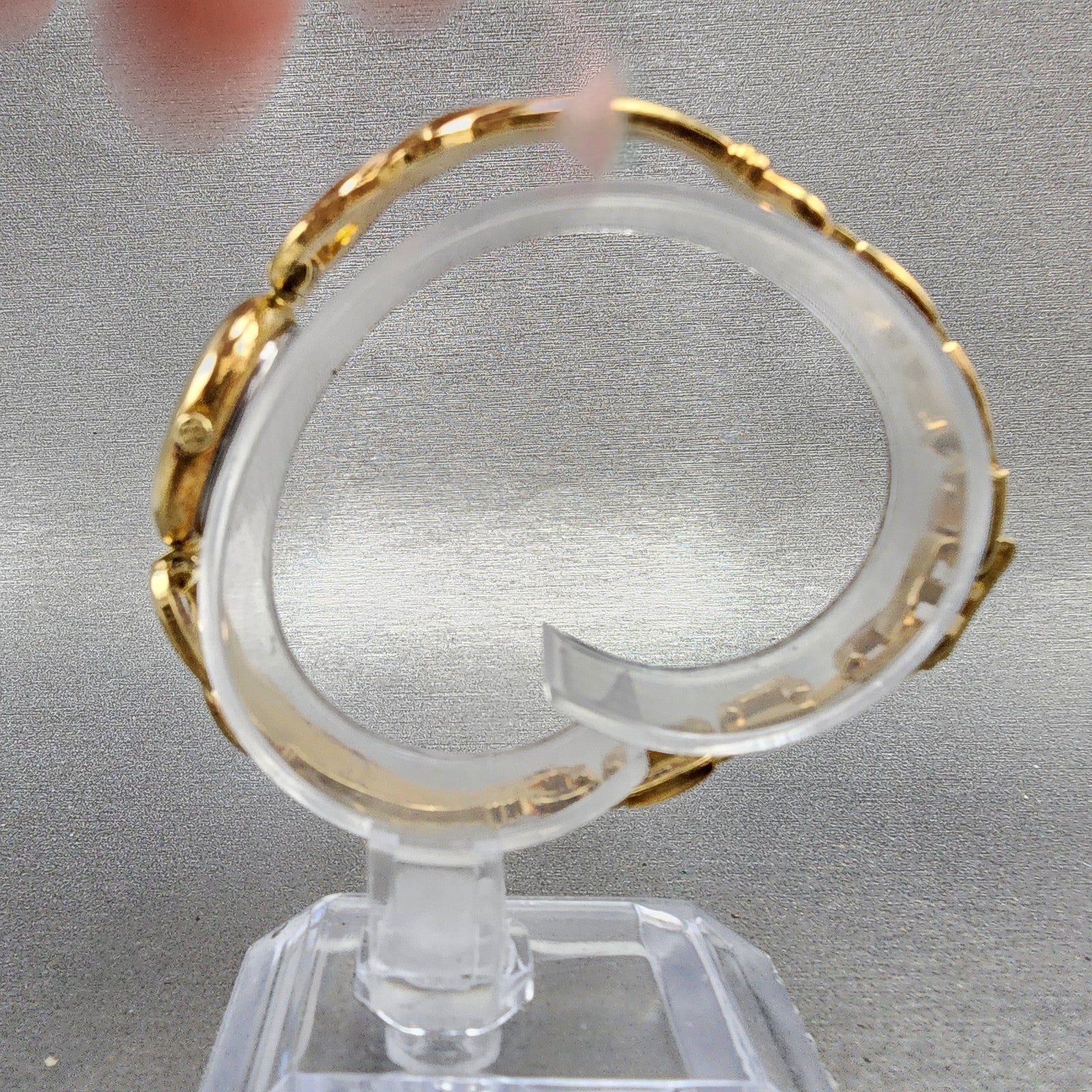 Bucherer Q Watch Women 19mm Red Dial Gold Tone Oval 980.599 New Battery6