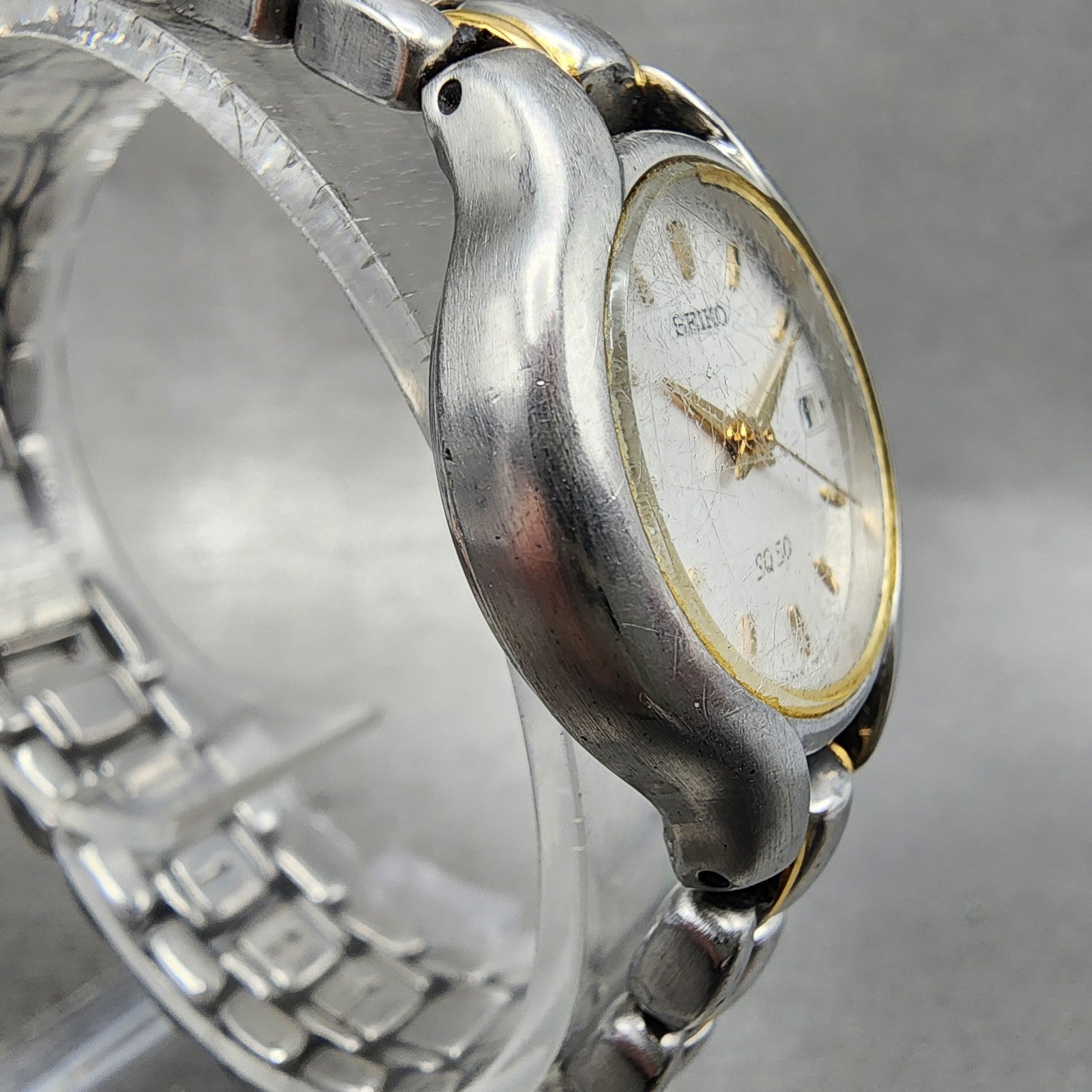 Seiko SQ 50 Watch Women 25mm White Dial Two Tone Date 7n820301 New Battery3