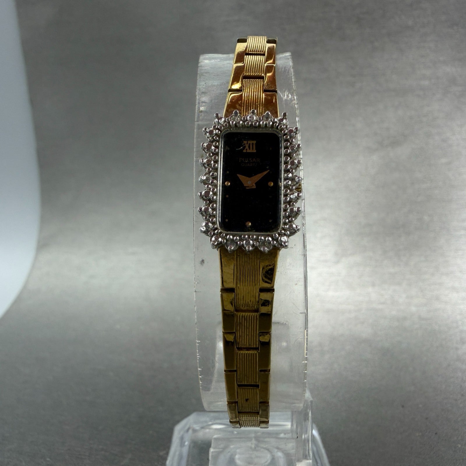Seiko Pulsar Tank Watch Women 13mm Black Dial Two Tone V220 L 334A New Battery6