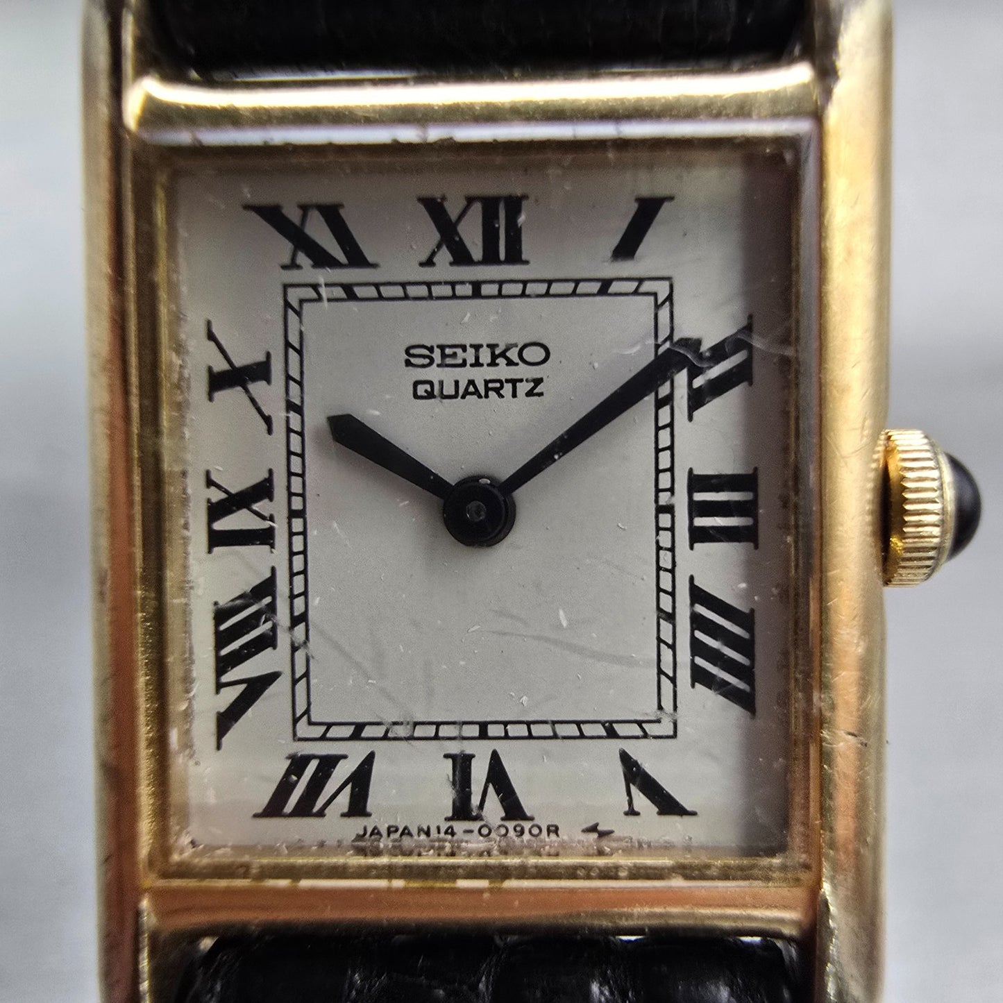 Seiko Tank Watch Women 17mm White Dial Gold Tone Rectangle 1400-5030 New Battery1