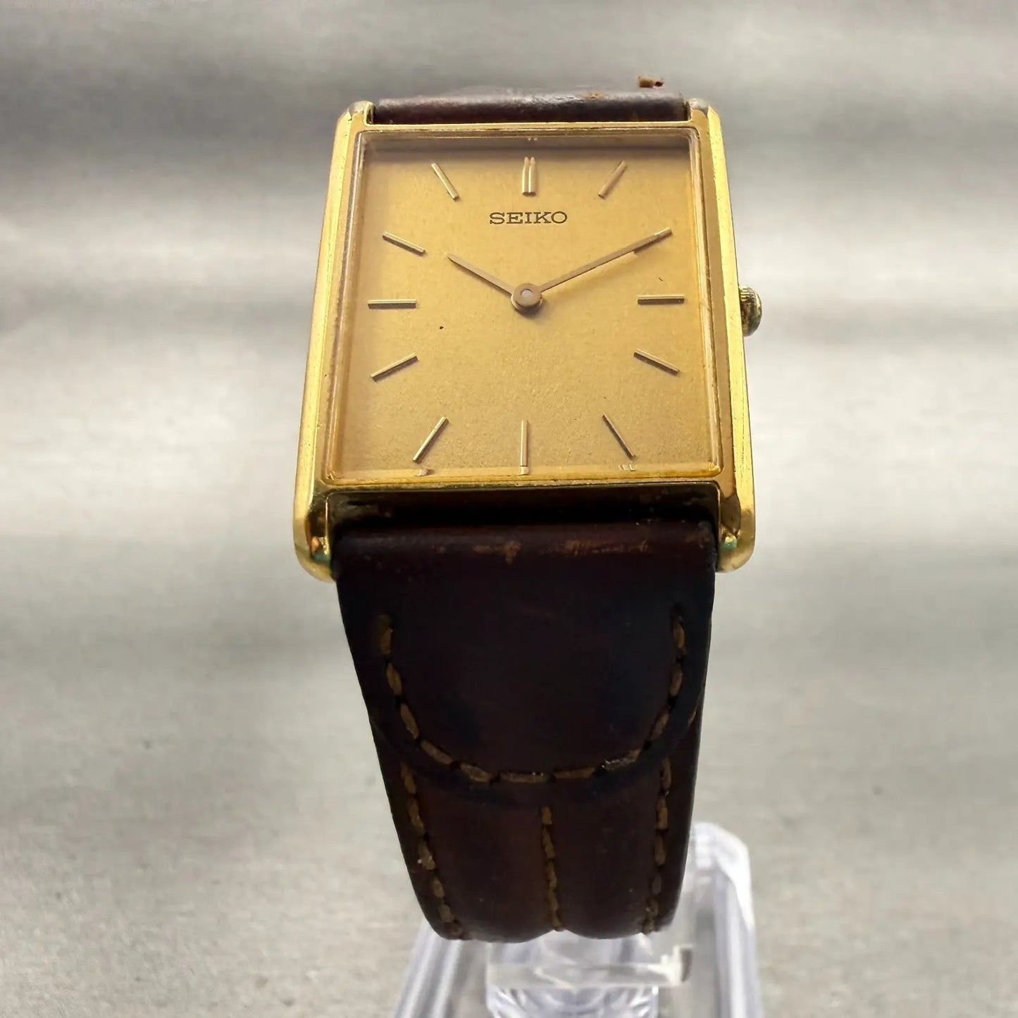 Seiko Watch Men 25mm Gold Dial Gold Tone Rectangle V700-5K30 New Battery Vintage5