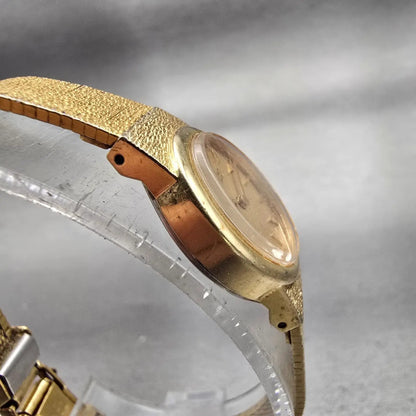 Seiko Watch Women 17mm Gold Dial Gold Tone Oval 1400-8339 New Battery Vintage3